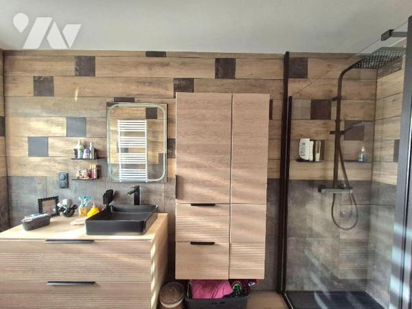 Merville:  Charmante maison individuelle en briques, construite dans une résidence calme et réc...