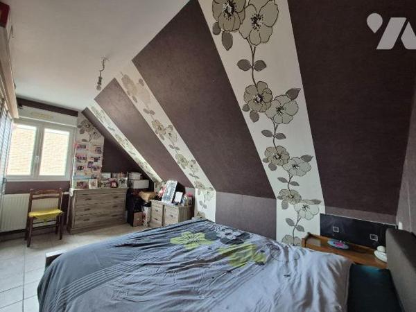 Merville:  Charmante maison individuelle en briques, construite dans une résidence calme et réc...