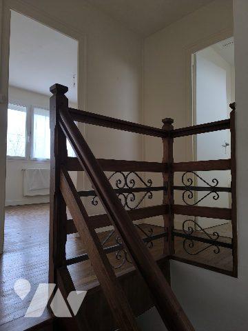 MAISON DE VILLE 3-4 CHAMBRES JARDINET