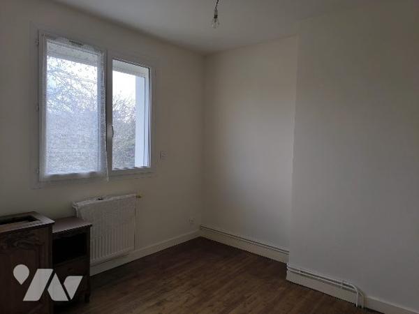 MAISON DE VILLE 3-4 CHAMBRES JARDINET