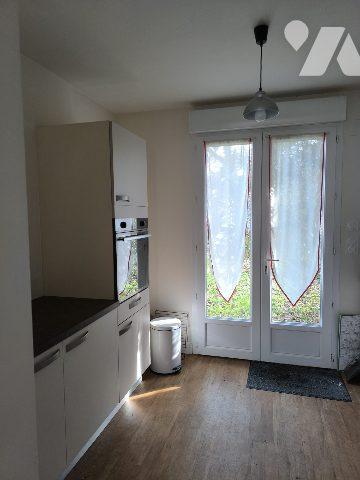 MAISON DE VILLE 3-4 CHAMBRES JARDINET