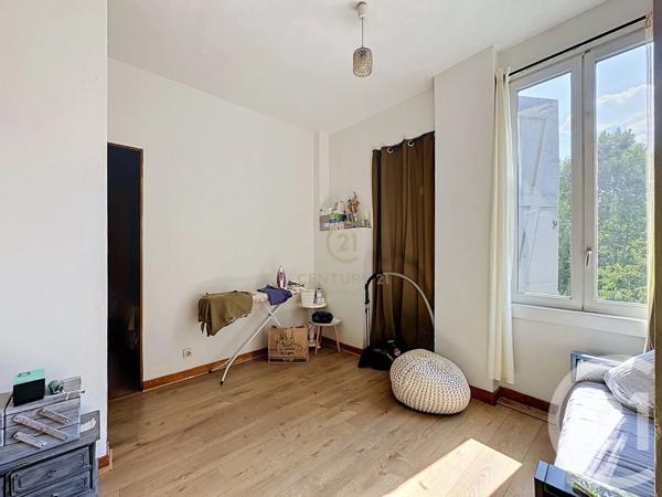 Maison à vendre  5 pièces - 160 m 2   GRIGNY  - 69