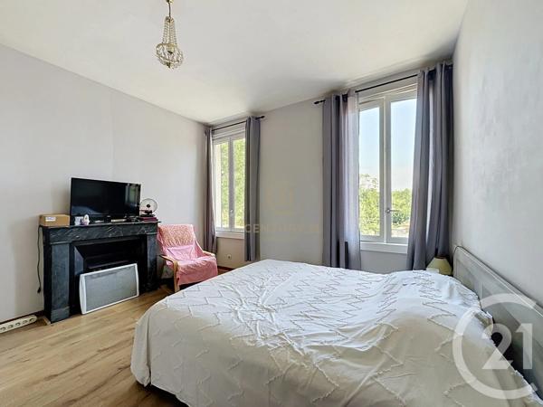 Maison à vendre  5 pièces - 160 m 2   GRIGNY  - 69