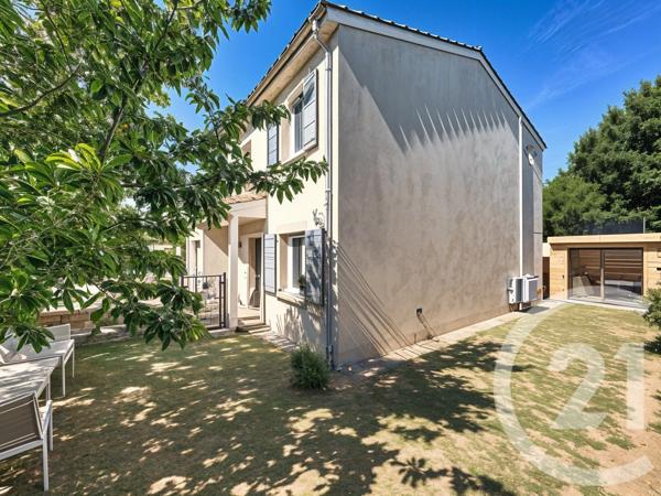 Maison à vendre  5 pièces - 160 m 2   GRIGNY  - 69