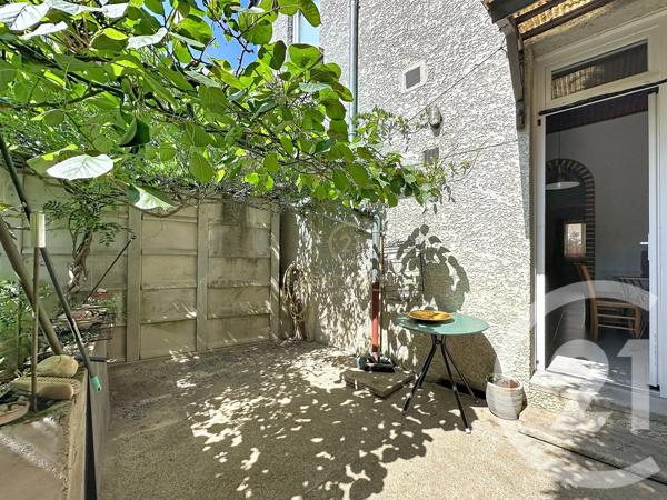 Maison à vendre  5 pièces - 160 m 2   GRIGNY  - 69
