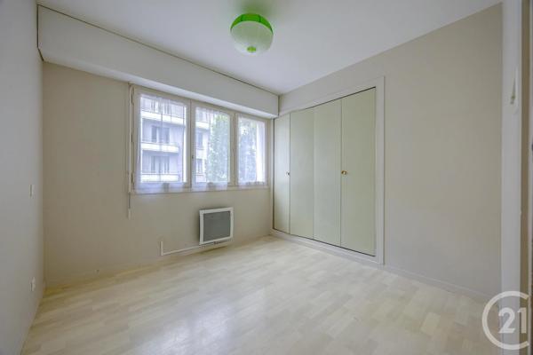 Appartement T4 à vendre  4 pièces - 83,09 m 2   CHAMBERY  - 73