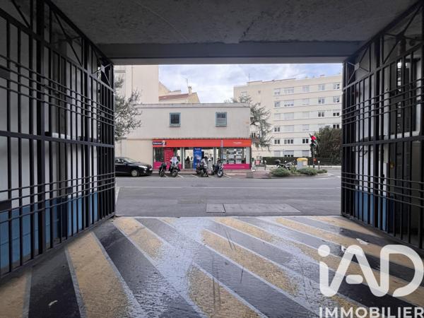 Parking à vendre 13 m² Suresnes