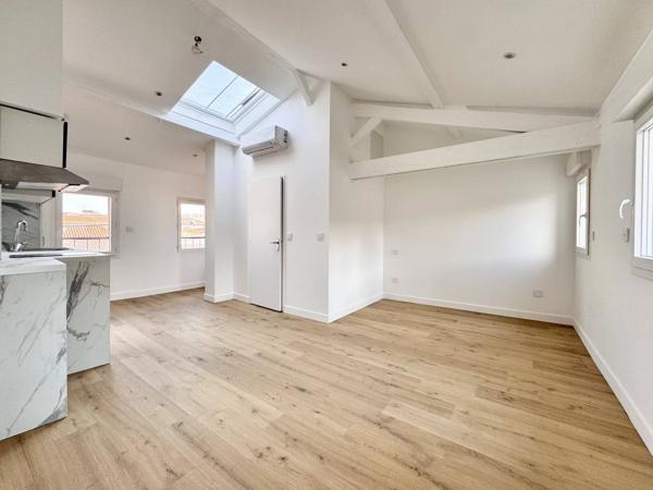 Studio rénové - Allée Jean Jaurès