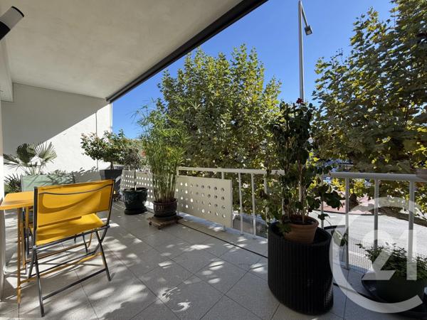 Appartement F3 à vendre  3 pièces - 95,27 m 2   ROYAN  - 17
