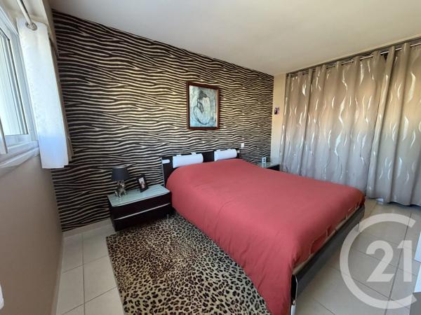 Appartement F3 à vendre  3 pièces - 95,27 m 2   ROYAN  - 17