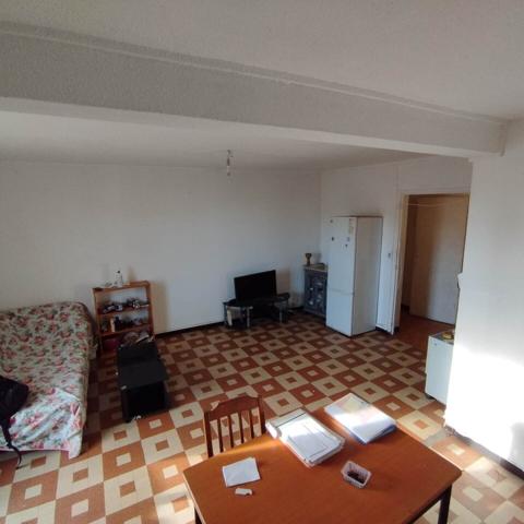 Appartement T3/T4, Rue calme , le canet quartier residentiel