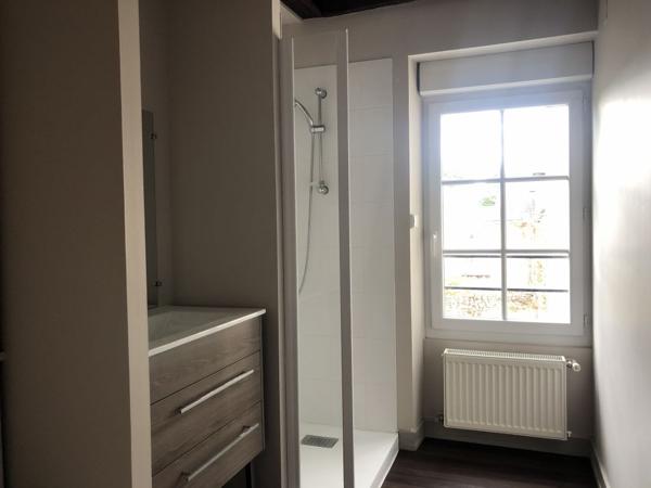 A louer  proche Gare bel appartement de type 2