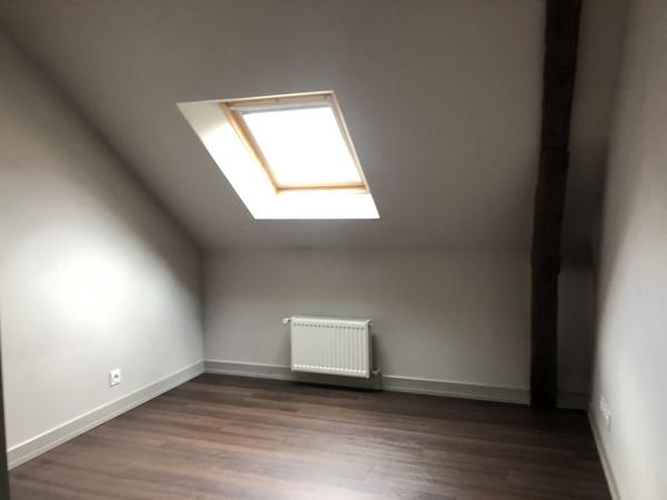 A louer  proche Gare bel appartement de type 2