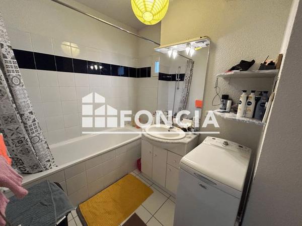 Location Appartement 3 pièces 63.2 m² - 15 AVENUE JEAN MONNET BAT 1 Rodez 12000