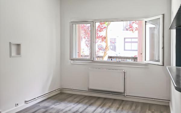 Appartement à vendre    2 pièces • 44,58 m2 Paris 20