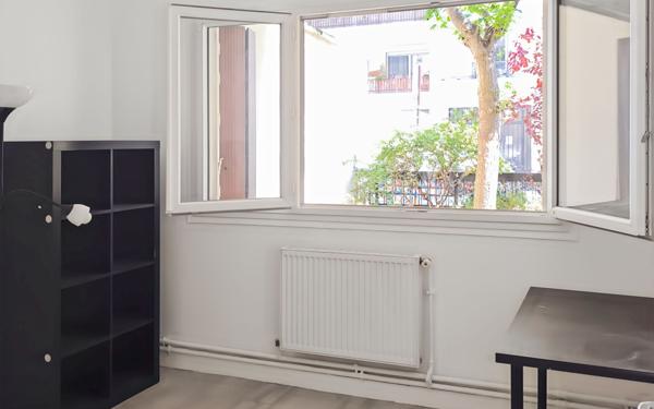 Appartement à vendre    2 pièces • 44,58 m2 Paris 20
