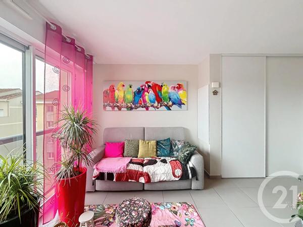 Appartement T2 à vendre  2 pièces - 52,60 m 2   ST RAPHAEL  - 83