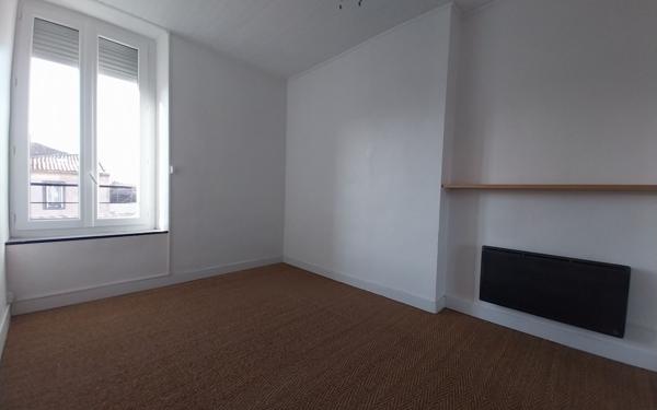 Appartement à louer    2 pièces •  Agde