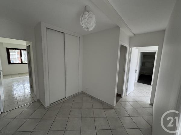 Appartement F5 à vendre  5 pièces - 105,95 m2 ANNECY - 74