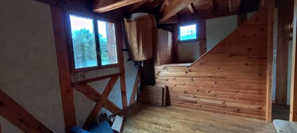 Maison bio climatique 6 pièces à rénover sur terrain 2500 m²