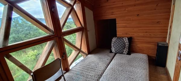 Maison bio climatique 6 pièces à rénover sur terrain 2500 m²
