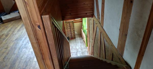 Maison bio climatique 6 pièces à rénover sur terrain 2500 m²