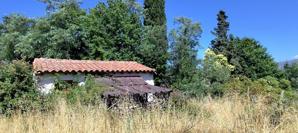 Maison bio climatique 6 pièces à rénover sur terrain 2500 m²