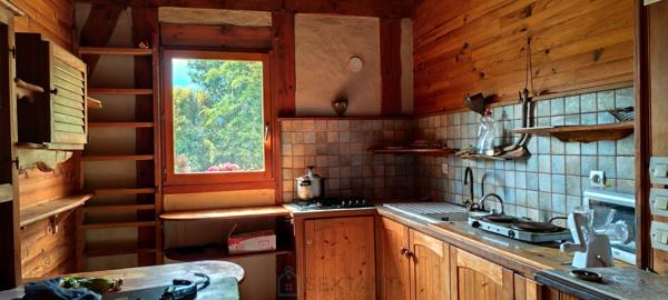Maison bio climatique 6 pièces à rénover sur terrain 2500 m²