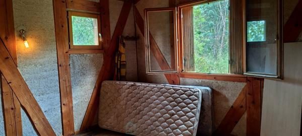 Maison bio climatique 6 pièces à rénover sur terrain 2500 m²