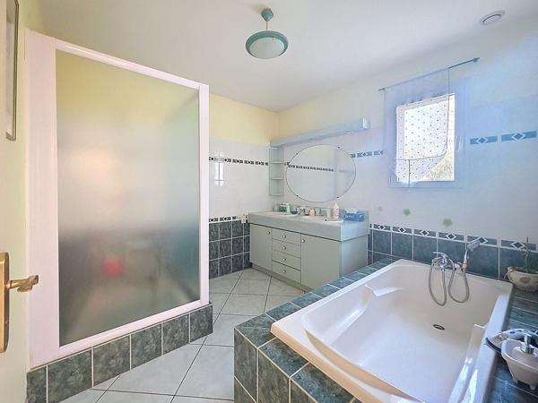 Charmante maison familliale Bouchemaine 7 pièce(s) 168m2