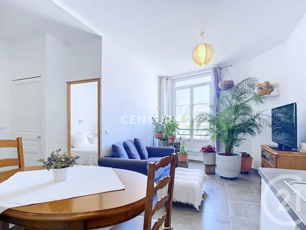 Appartement F3 à vendre  3 pièces - 55,30 m 2   AUBAGNE  - 13