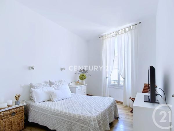 Appartement F3 à vendre  3 pièces - 55,30 m 2   AUBAGNE  - 13