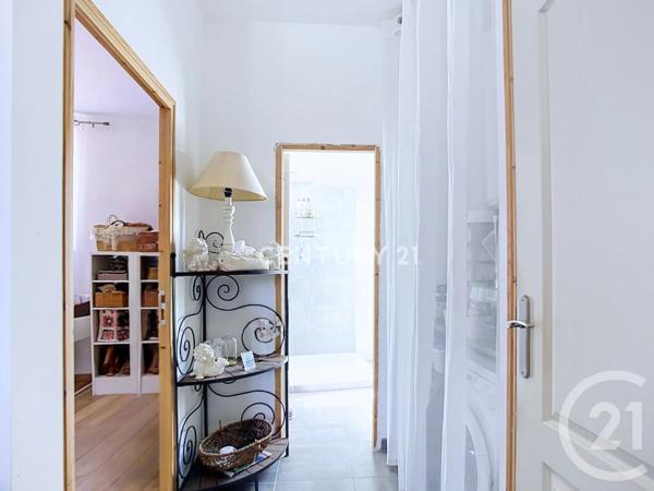 Appartement F3 à vendre  3 pièces - 55,30 m 2   AUBAGNE  - 13