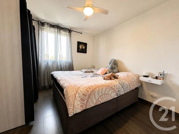 Appartement F3 à vendre  3 pièces - 60,55 m 2   COGOLIN  - 83
