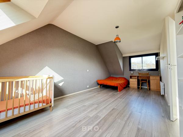 THEIX-NOYALO – MAISON AVEC PISCINE, DÉPENDANCE & VUE SUR LE GOLFE DU MORBIHAN