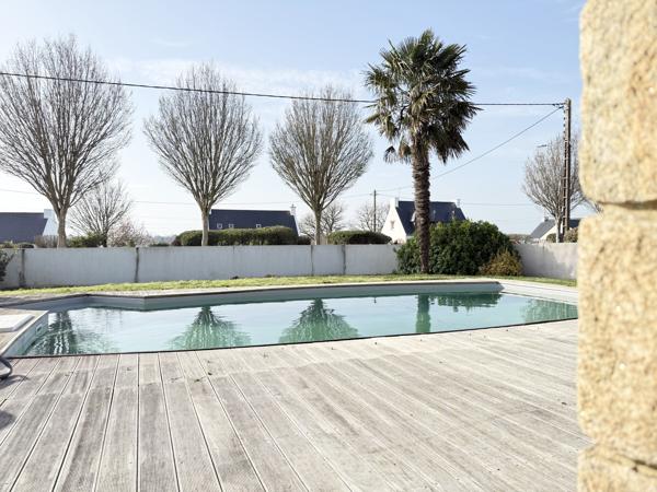 THEIX-NOYALO – MAISON AVEC PISCINE, DÉPENDANCE & VUE SUR LE GOLFE DU MORBIHAN