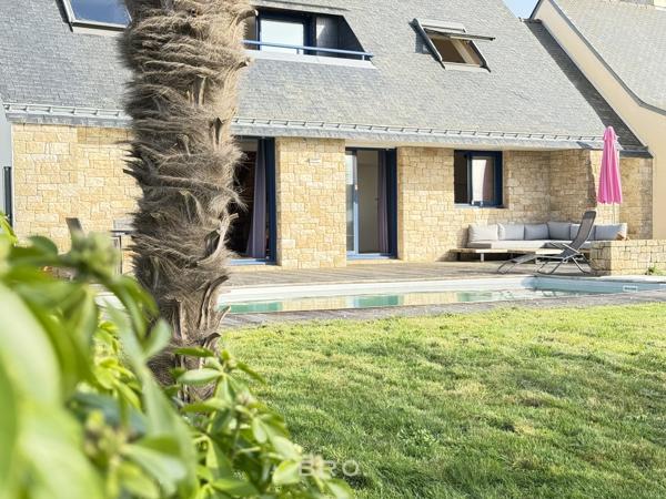 THEIX-NOYALO – MAISON AVEC PISCINE, DÉPENDANCE & VUE SUR LE GOLFE DU MORBIHAN
