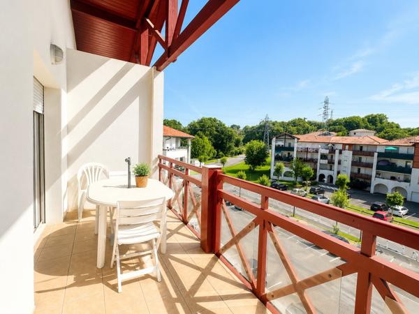 St Pierre d'Irube- Dernier étage, Terrasse, Stationnement et aucun travaux