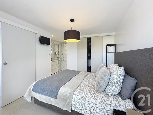 Appartement F3 à vendre  3 pièces - 85 m 2   LE CANNET  - 06