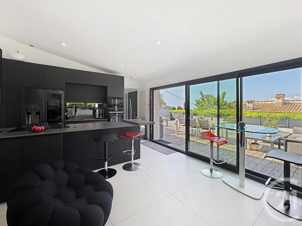 Appartement F3 à vendre  3 pièces - 85 m 2   LE CANNET  - 06