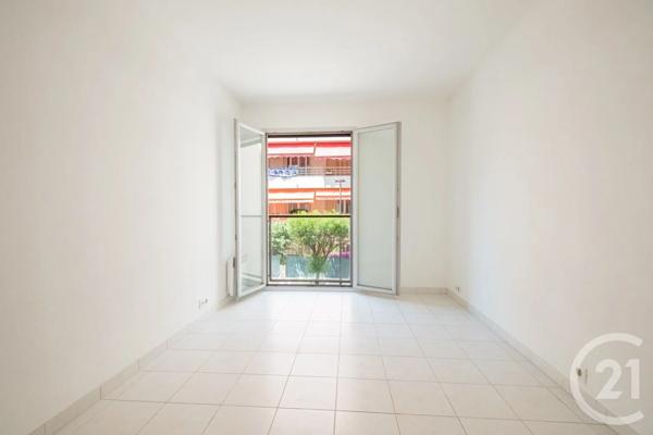 Appartement T4 à vendre  4 pièces - 78,10 m 2   ANTIBES  - 06