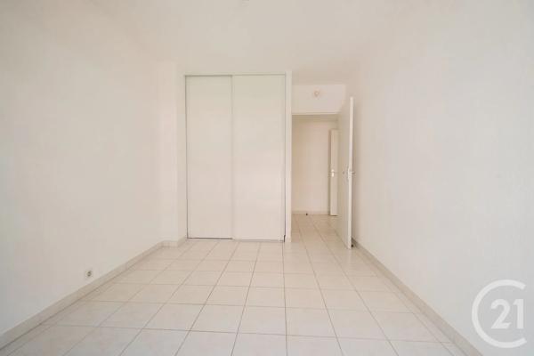 Appartement T4 à vendre  4 pièces - 78,10 m 2   ANTIBES  - 06
