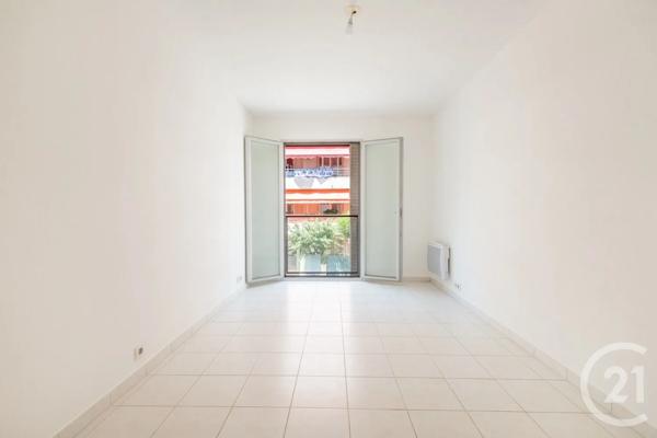 Appartement T4 à vendre  4 pièces - 78,10 m 2   ANTIBES  - 06