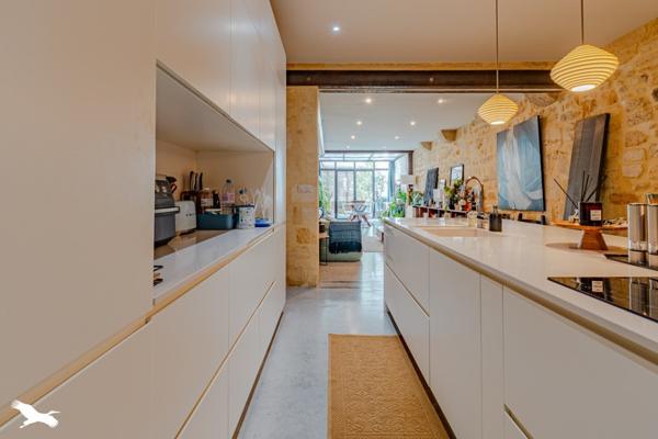 Appartement à vendre 937 800 € Bordeaux 5 p 141 m² DPE C