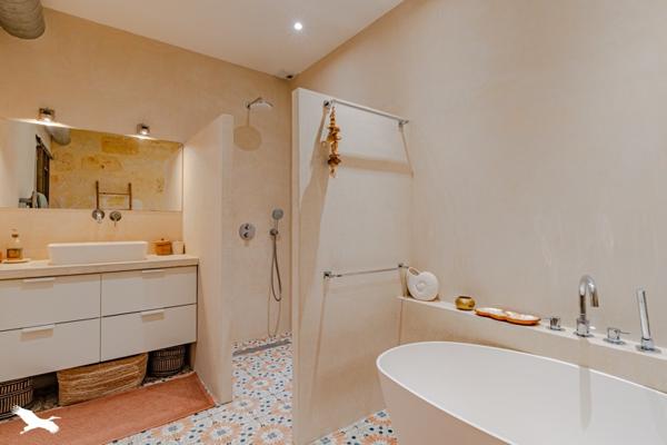Appartement à vendre 937 800 € Bordeaux 5 p 141 m² DPE C