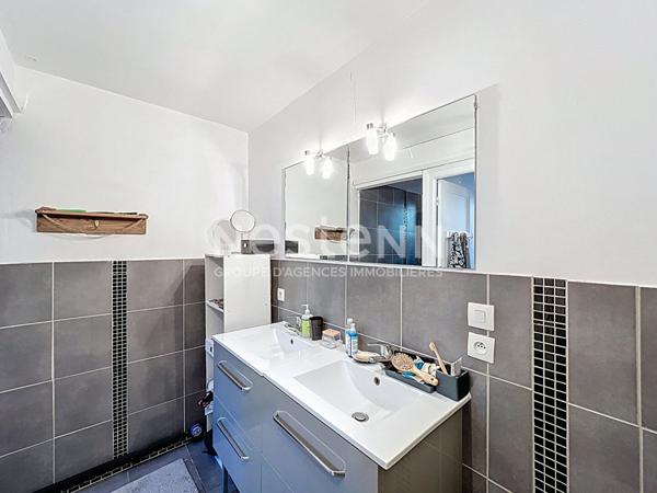 Appartement style loft 4 pièces - 90 m²