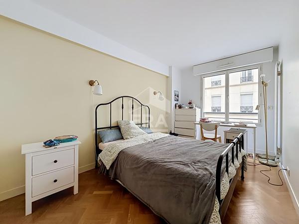 PARIS 12 - DAUMESNIL - 3 PIECES - Surface 74m²