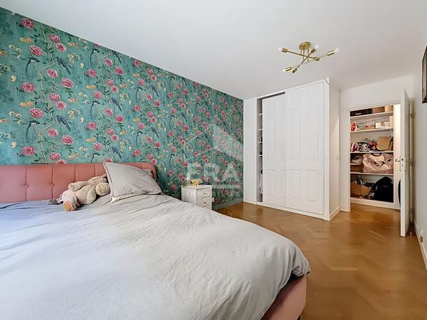 PARIS 12 - DAUMESNIL - 3 PIECES - Surface 74m²