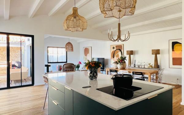 Maison à vendre    6 pièces •  La Flotte