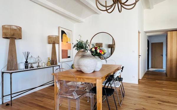 Maison à vendre    6 pièces •  La Flotte